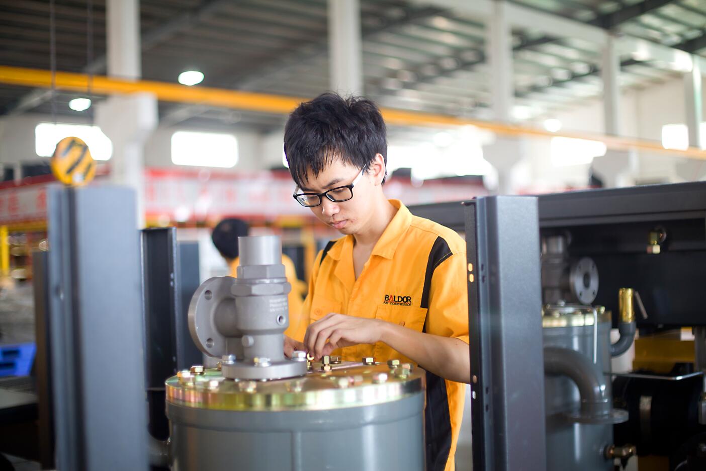 螺桿空壓機(jī)還跑油?快對照這幾條查找原因!